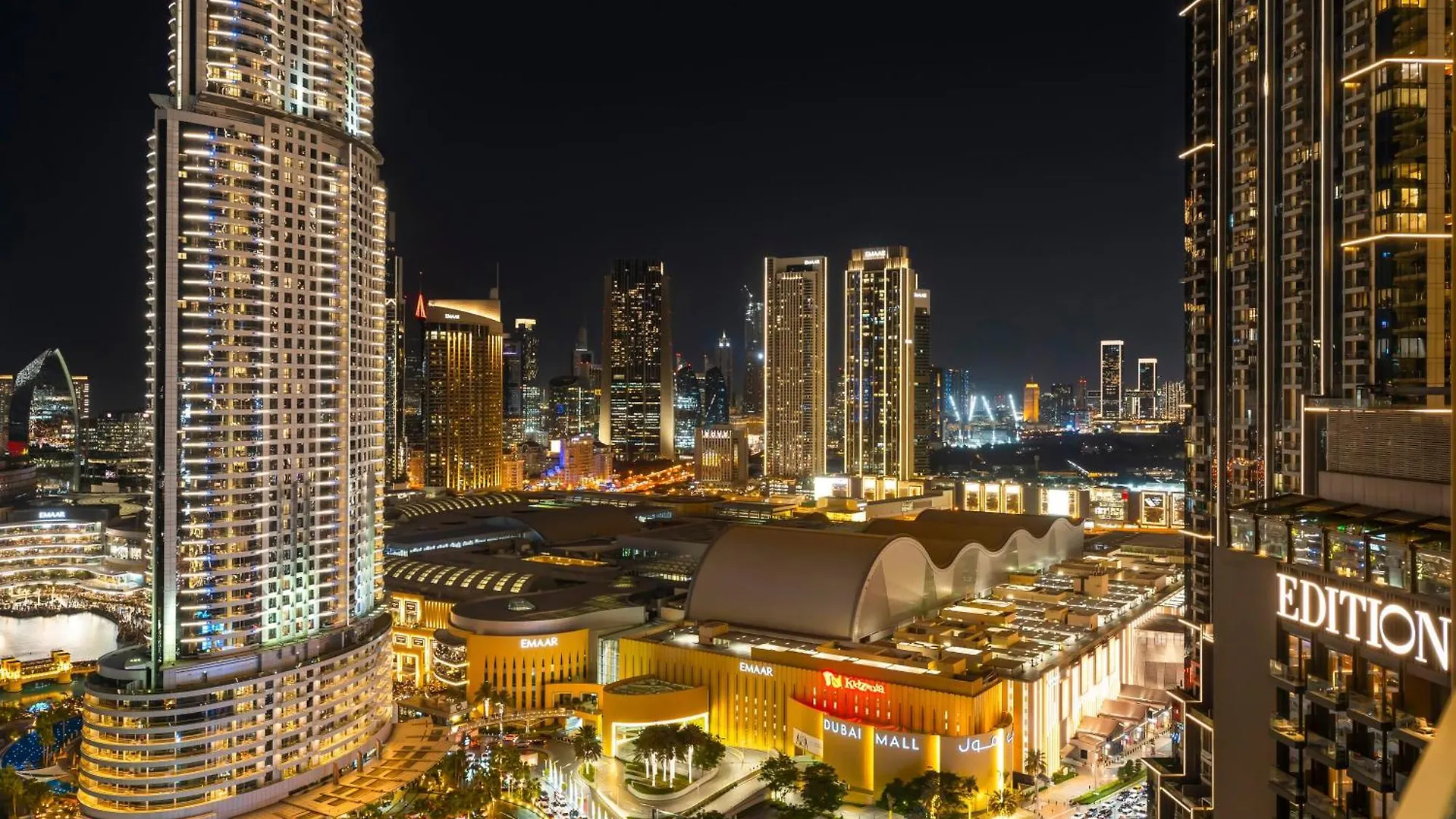 Luxurious Apartments In Burj Royale With Burj Khalifa Views Opposite Dubai Mall الإمارات العربية المتحدة
