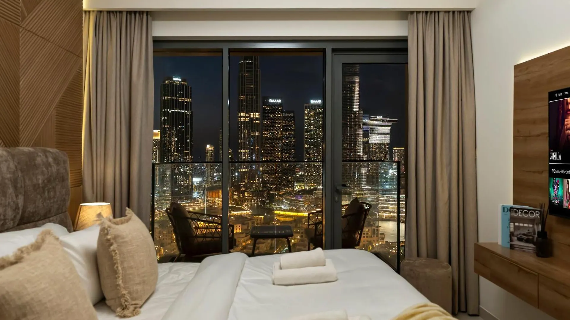 Luxurious Apartments In Burj Royale With Burj Khalifa Views Opposite Dubai Mall الإمارات العربية المتحدة