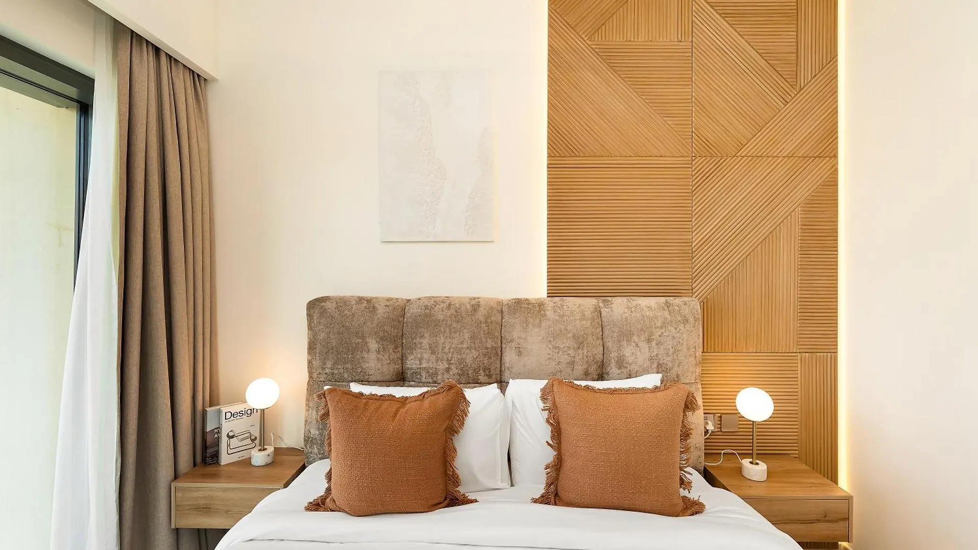 Luxurious Apartments In Burj Royale With Burj Khalifa Views Opposite Dubai Mall