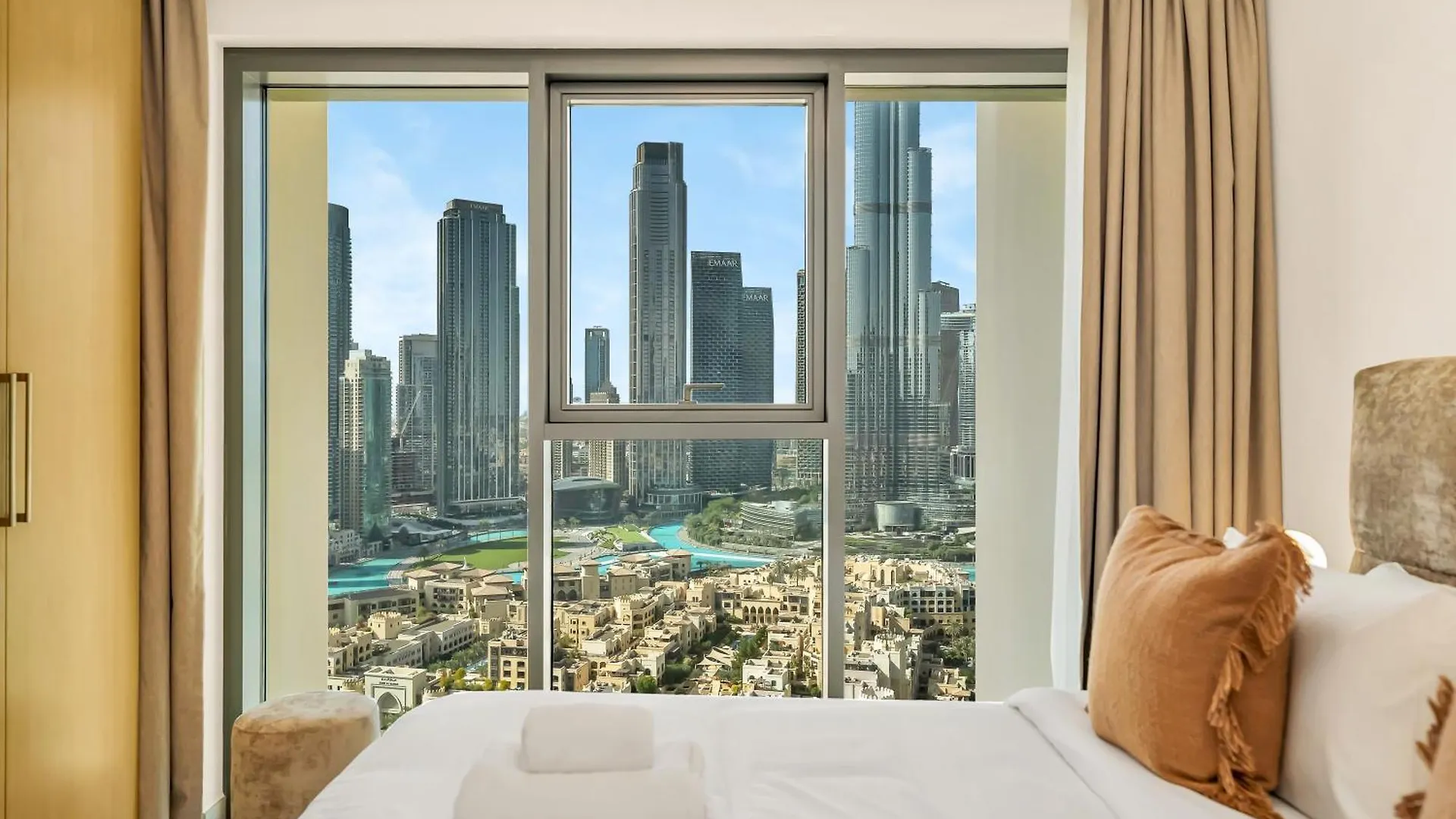 Luxurious Apartments In Burj Royale With Burj Khalifa Views Opposite Dubai Mall