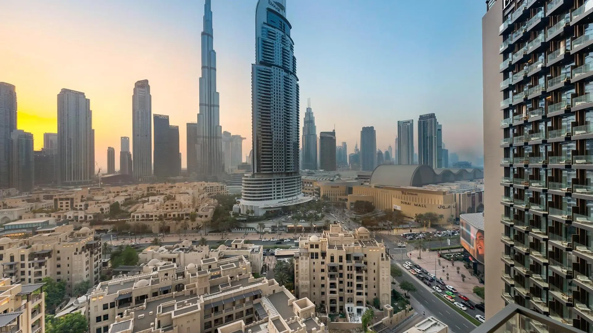Luxurious Apartments In Burj Royale With Burj Khalifa Views Opposite Dubai Mall