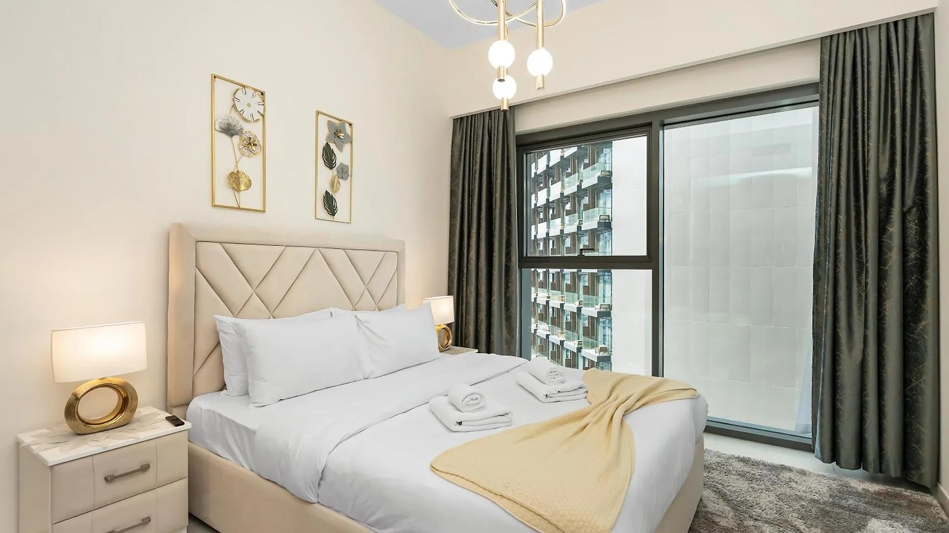 Luxurious Apartments In Burj Royale With Burj Khalifa Views Opposite Dubai Mall