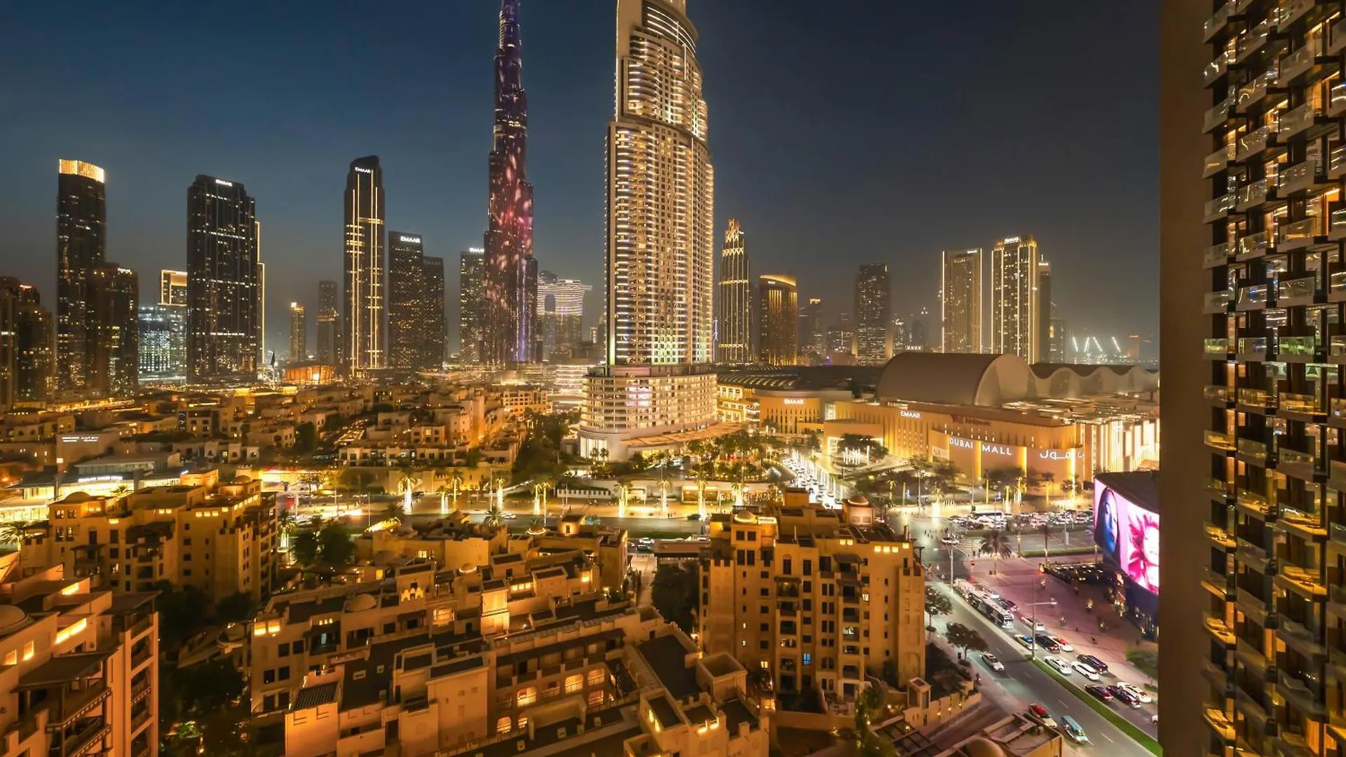 Luxurious Apartments In Burj Royale With Burj Khalifa Views Opposite Dubai Mall