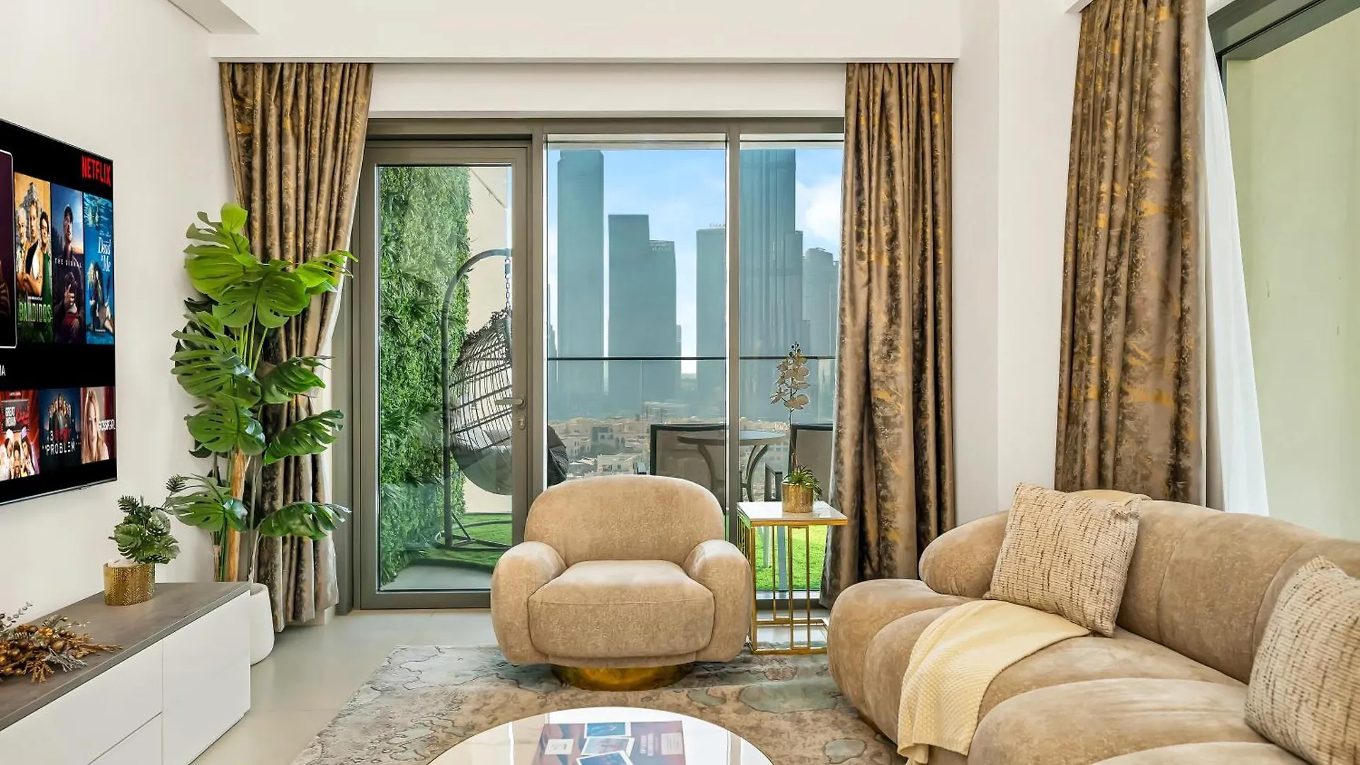 Luxurious Apartments In Burj Royale With Burj Khalifa Views Opposite Dubai Mall 0*,