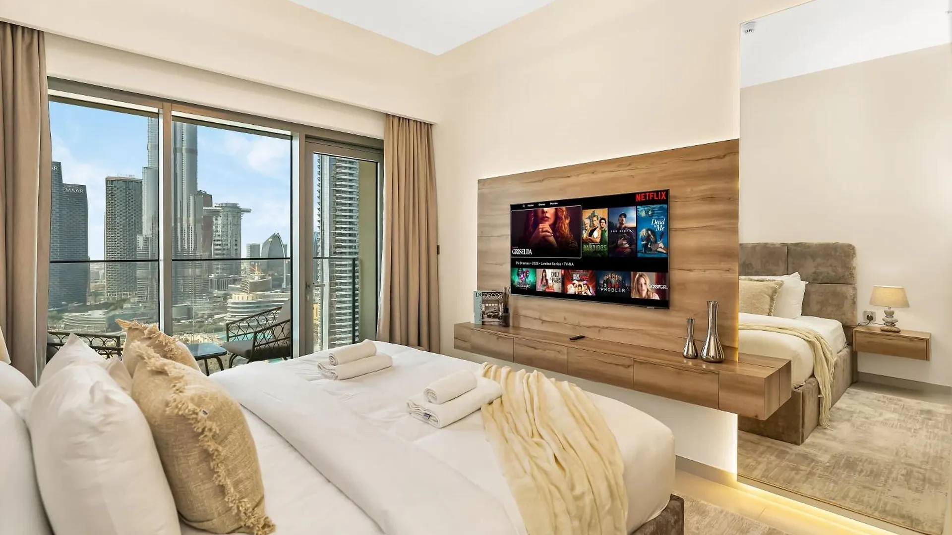 Luxurious Apartments In Burj Royale With Burj Khalifa Views Opposite Dubai Mall United Arab Emirates