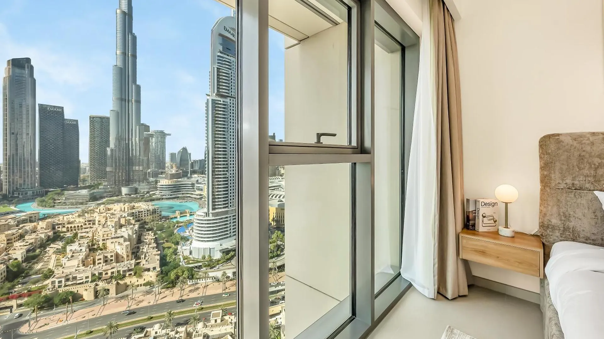 Luxurious Apartments In Burj Royale With Burj Khalifa Views Opposite Dubai Mall United Arab Emirates