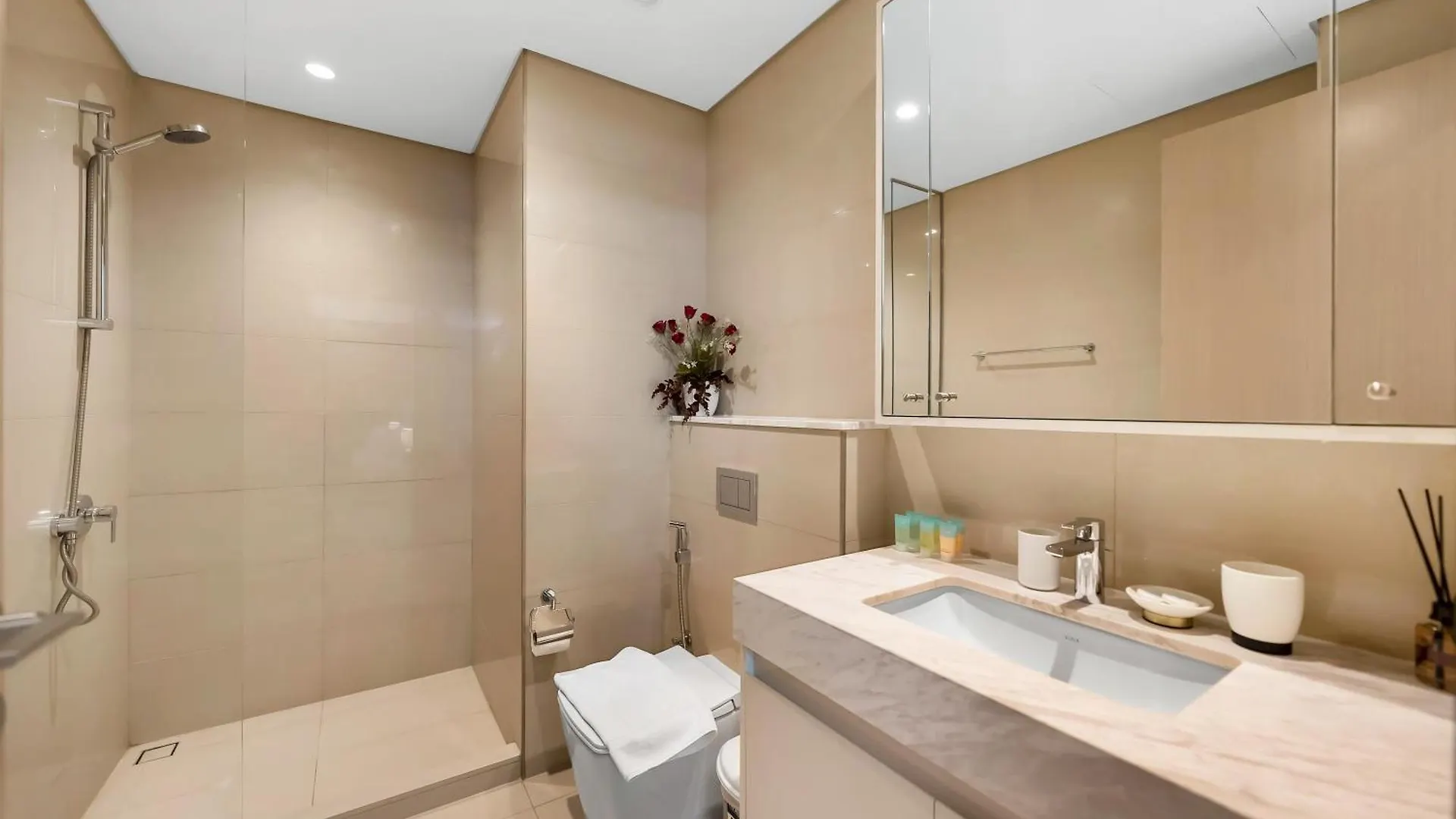 Luxurious Apartments In Burj Royale With Burj Khalifa Views Opposite Dubai Mall