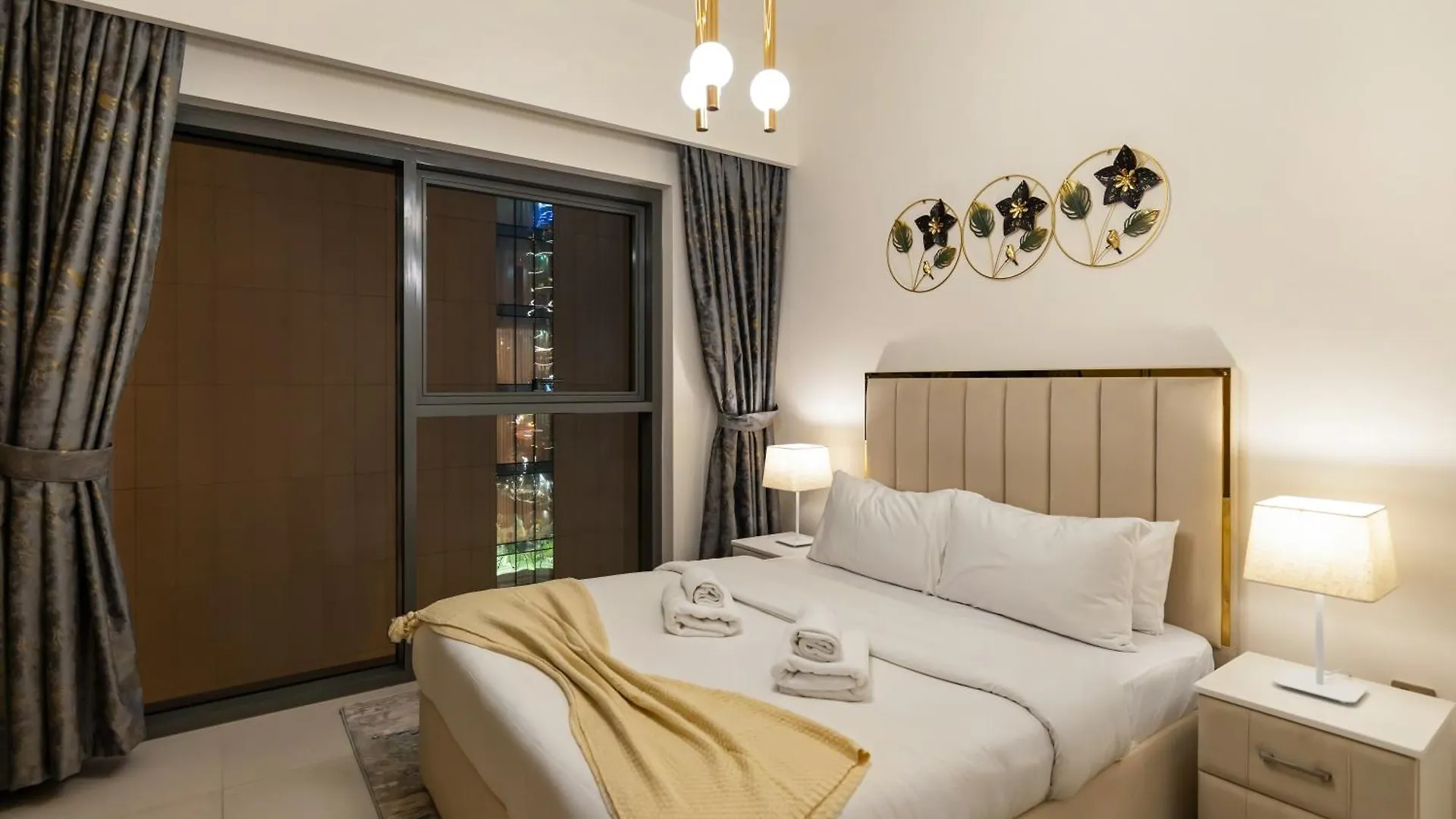 Luxurious Apartments In Burj Royale With Burj Khalifa Views Opposite Dubai Mall