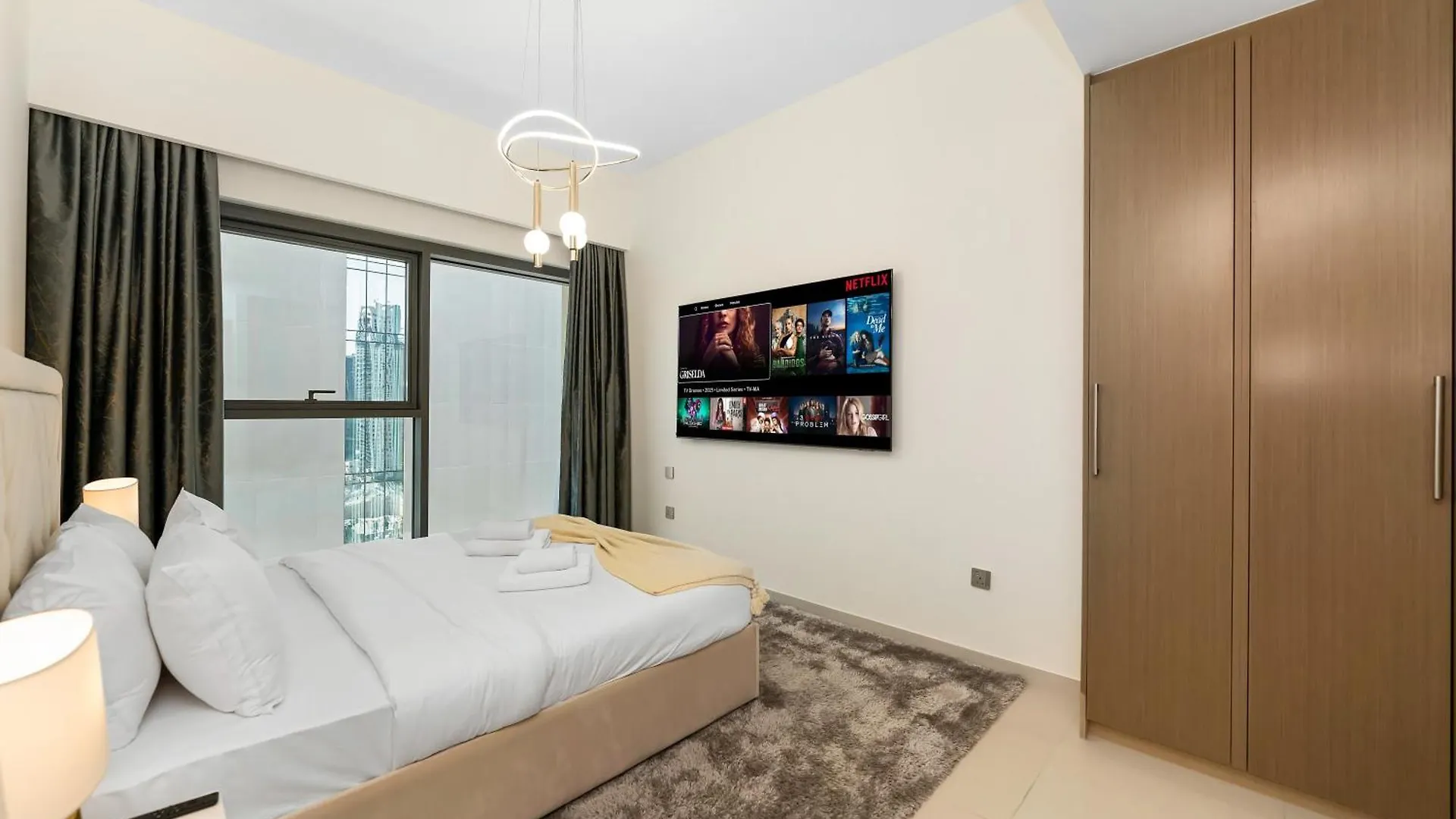 Luxurious Apartments In Burj Royale With Burj Khalifa Views Opposite Dubai Mall United Arab Emirates