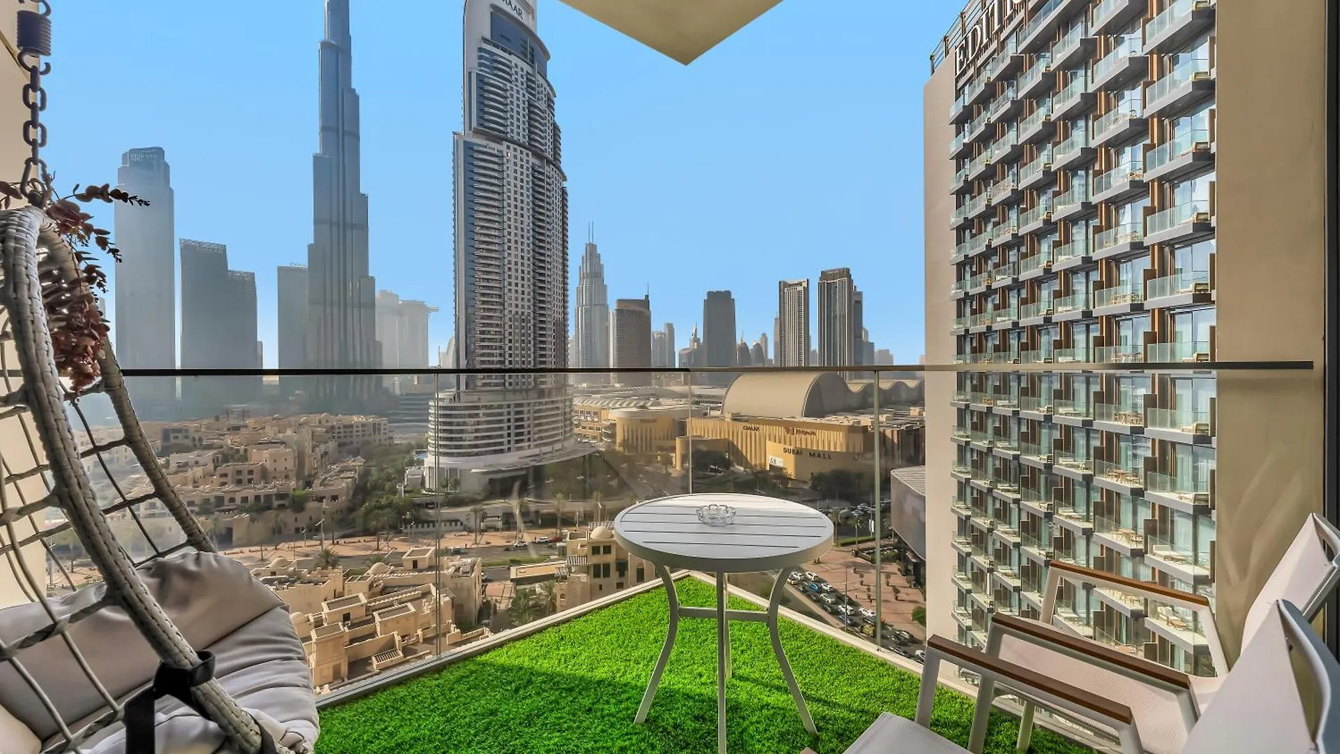 Luxurious Apartments In Burj Royale With Burj Khalifa Views Opposite Dubai Mall
