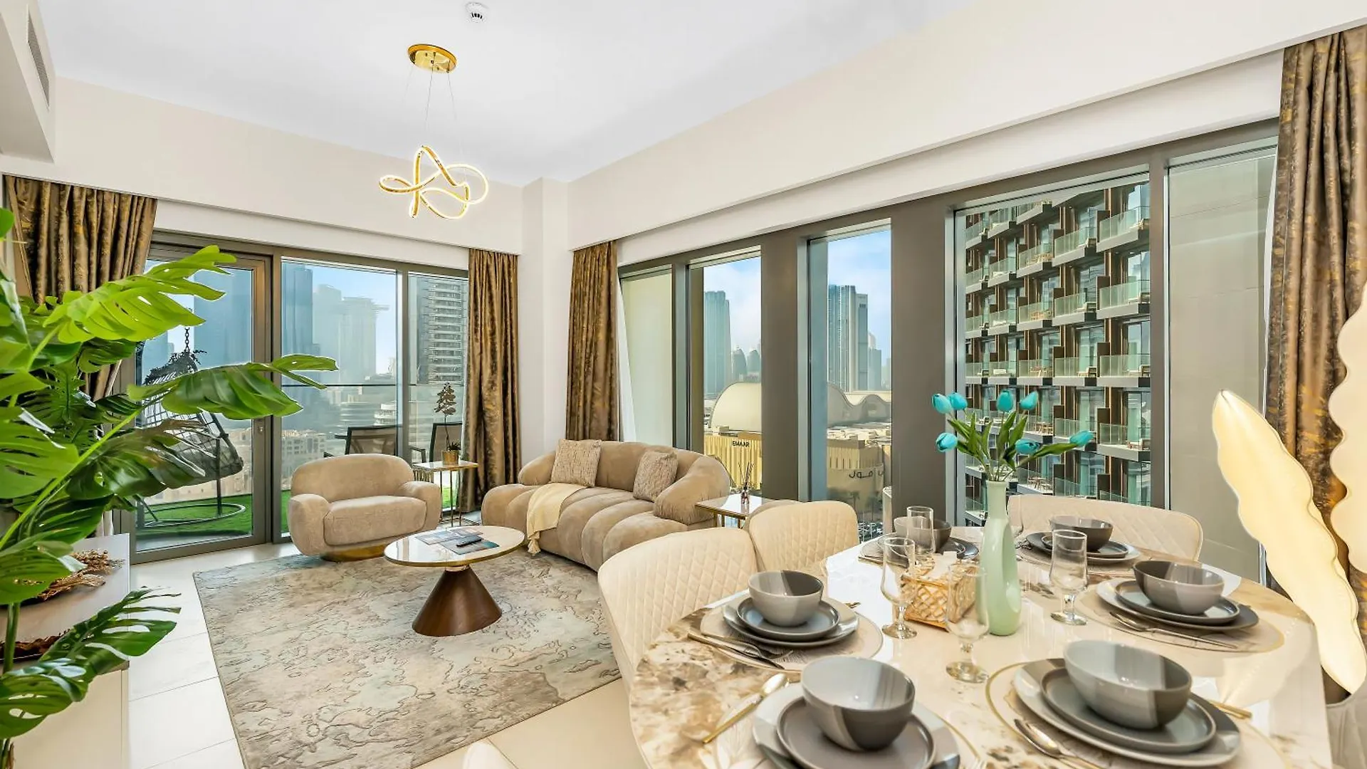 Luxurious Apartments In Burj Royale With Burj Khalifa Views Opposite Dubai Mall United Arab Emirates
